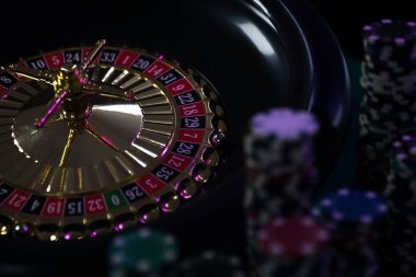 Phoenix Rises bonus round with multipliers